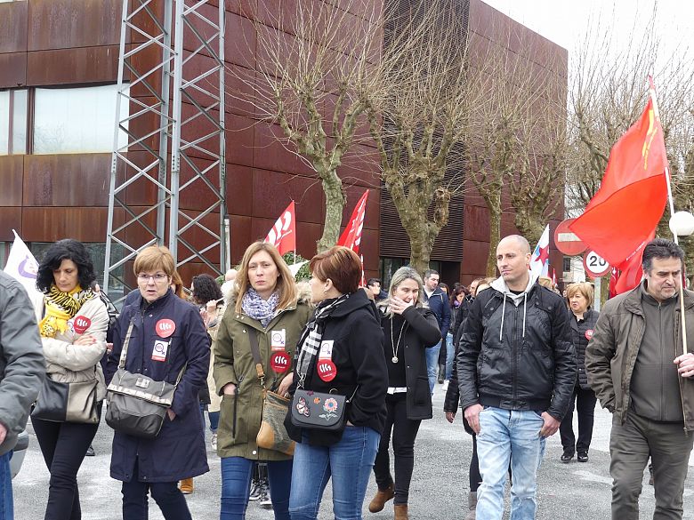 2017-03-08 mani 8M 003.jpg